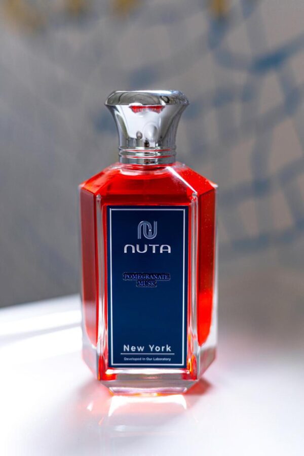 Pomegranate musk